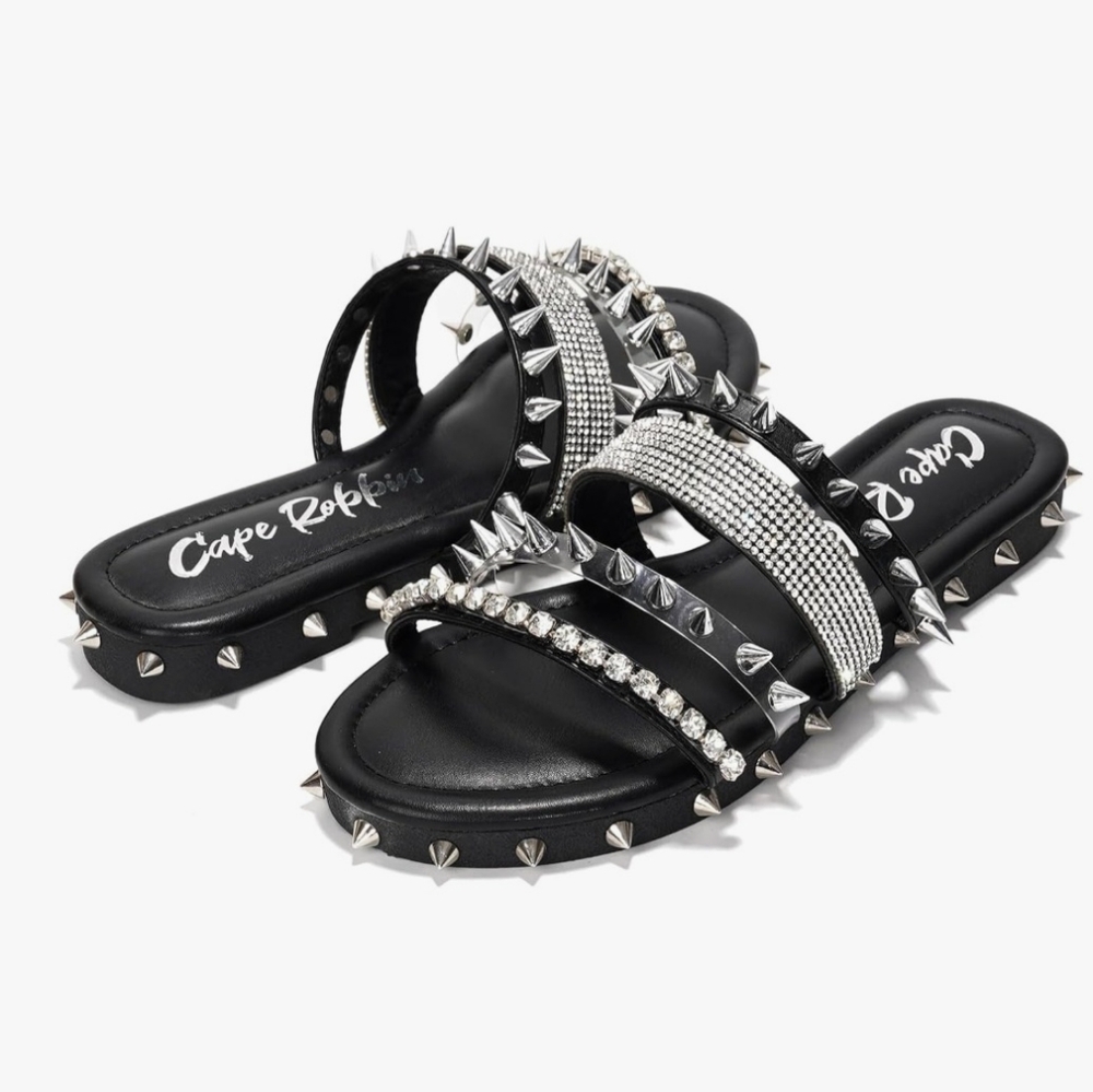 Cape Robbin studded slides
